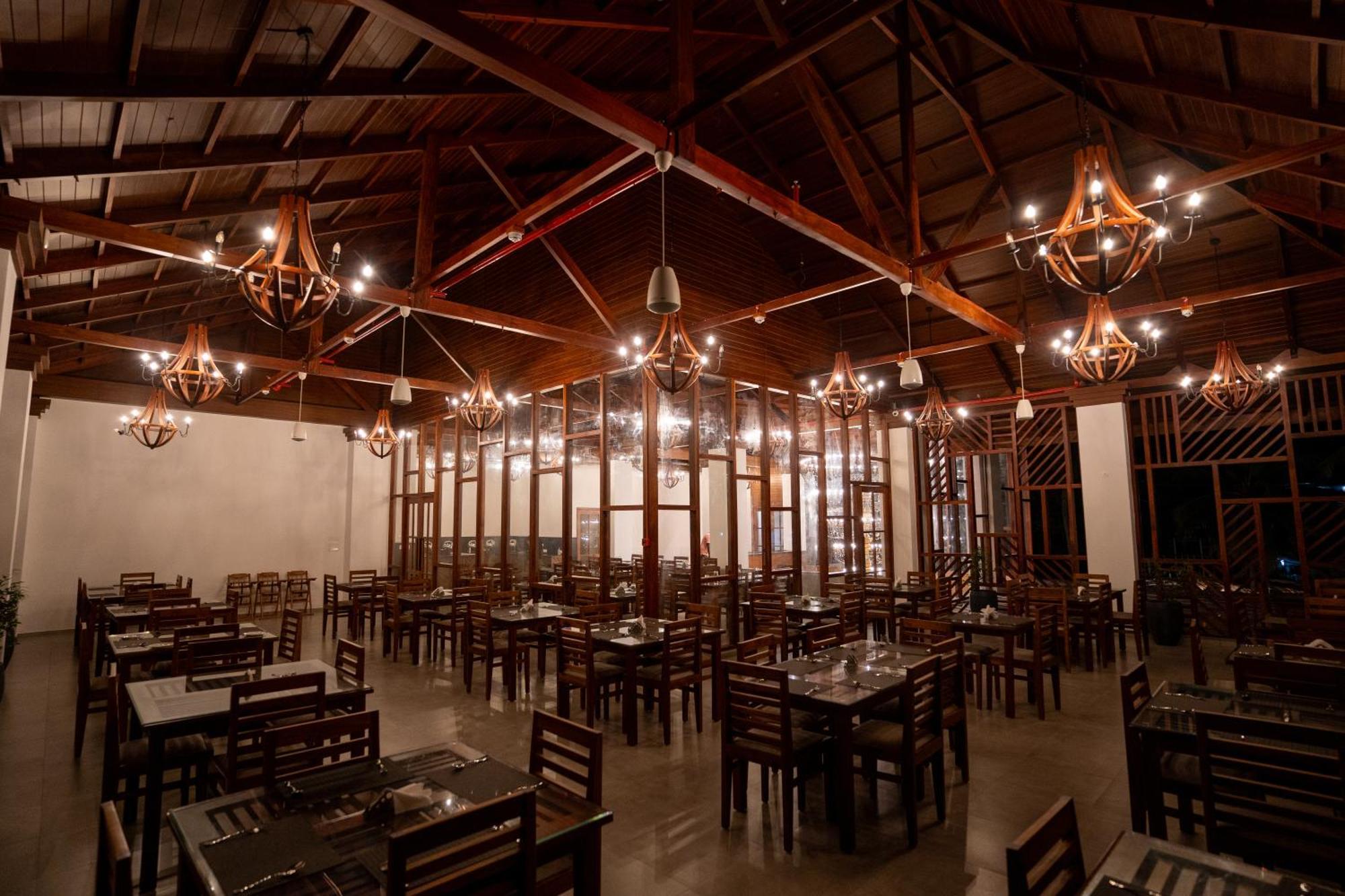 布莱尔港 The Eden酒店 外观 照片